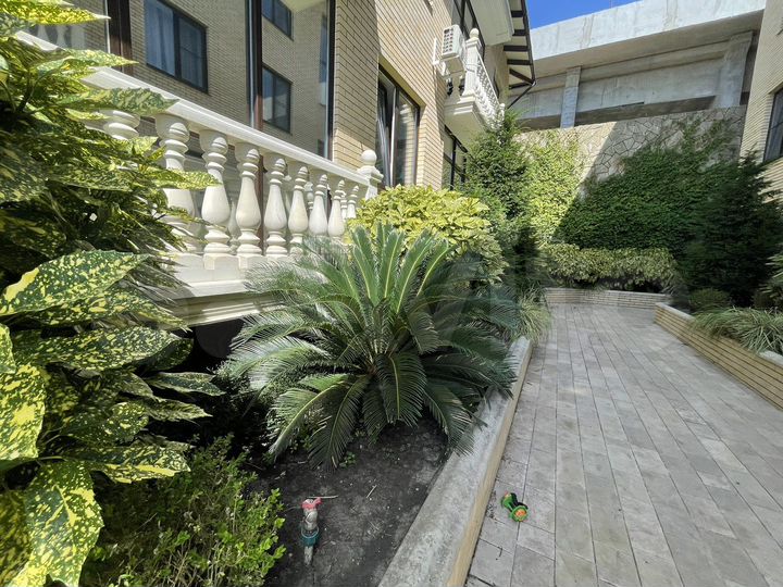 2-к. квартира, 54 м², 2/3 эт.