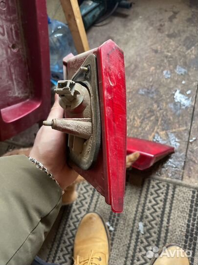 Фонарь задний правый mitsubishi lancer 6