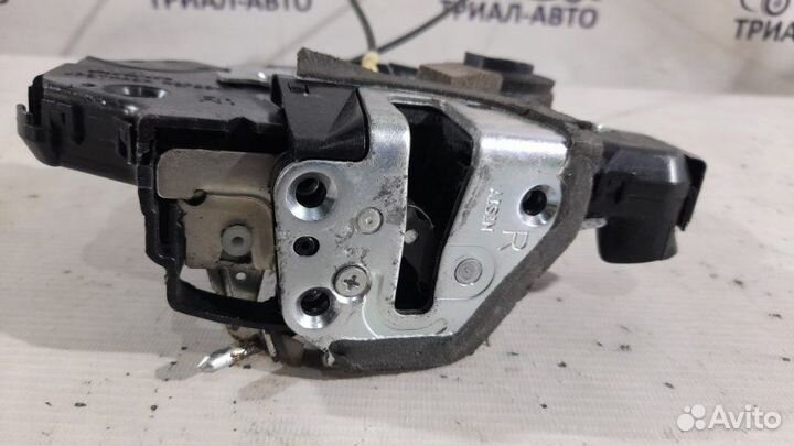 Замок двери Suzuki Grand Vitara 2 передний правый