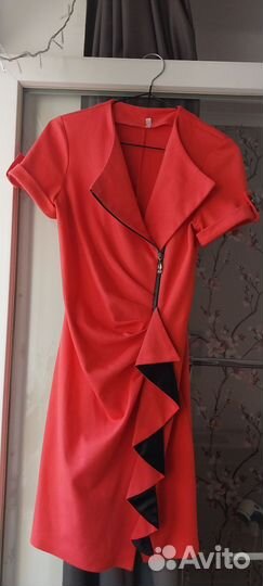 Платье женское 42 44