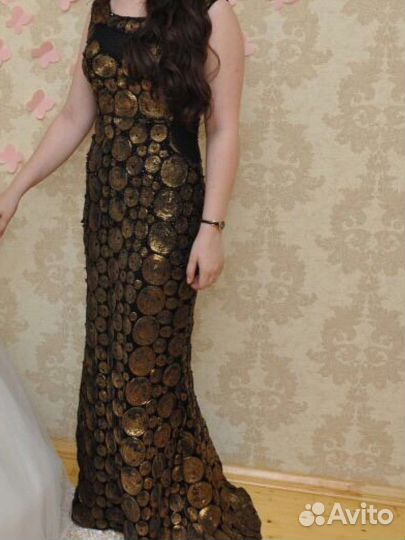 Вечернее платье