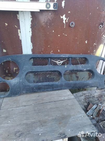 Накладка решетки радиатора УАЗ 469,3151, Хантер