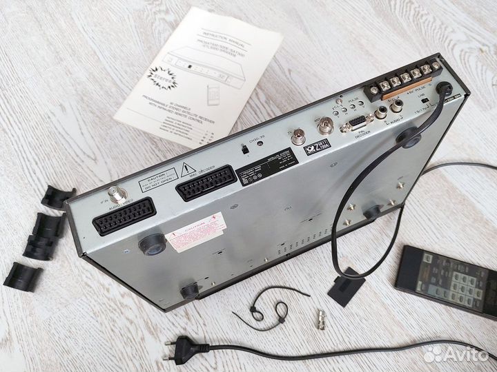 Антенна спутниковая поворотная 130х120см и ресивер