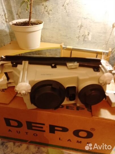 Фара передняя правая на skoda octavia tur1 94-98г