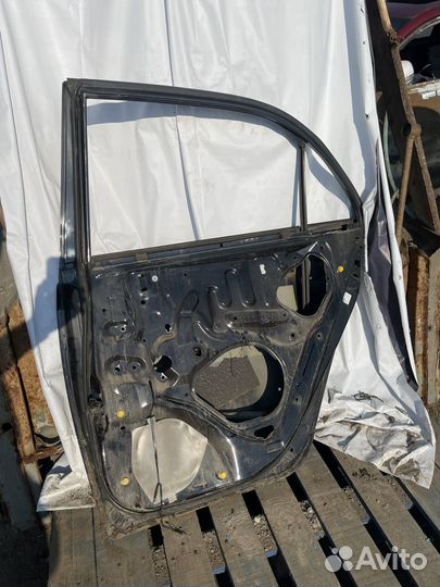 Задняя правая дверь byd f3 bad bud бад ф3