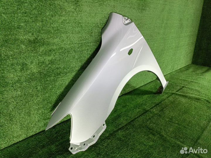 Крыло переднее левое Toyota Corolla Axio NZE144