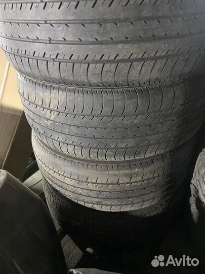 Yokohama 104ZR 215/55 R17