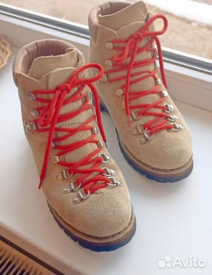 Трекинговые ботинки raichle