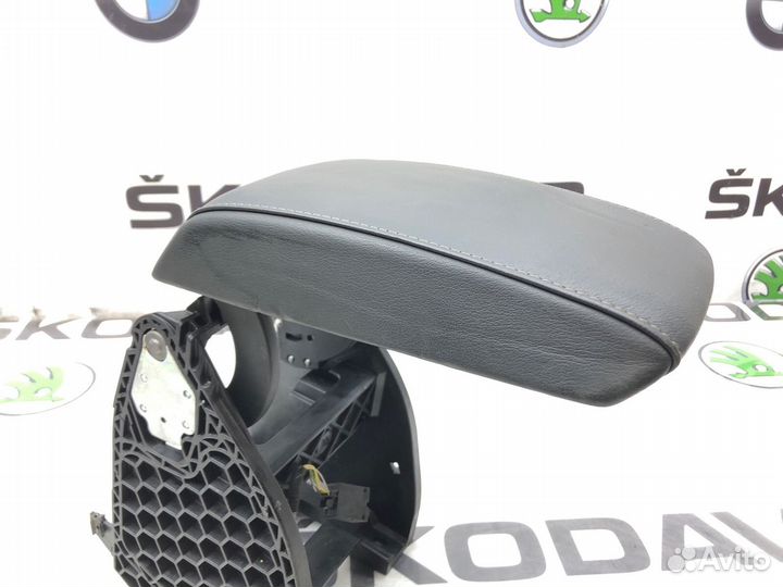 Подлокотник Skoda Octavia Rs A5 (1Z) 2.0 cega 2010