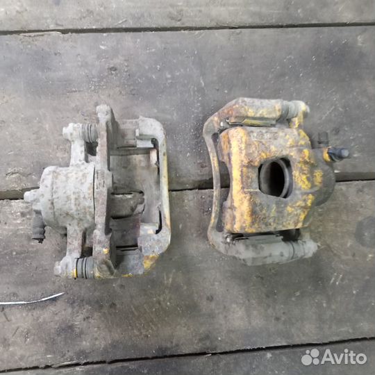 Суппорта передние Chevrolet Aveo (Шевроле Т250)