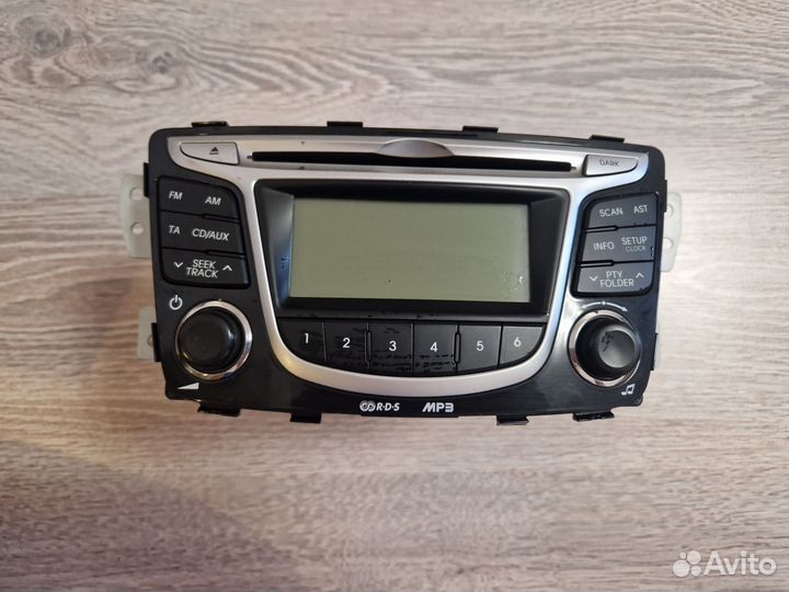 Штатная магнитола на hyundai solaris 1