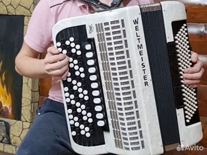 Немецкий Баян Weltmeister Romance 874