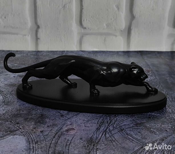 Статуэтка пантера