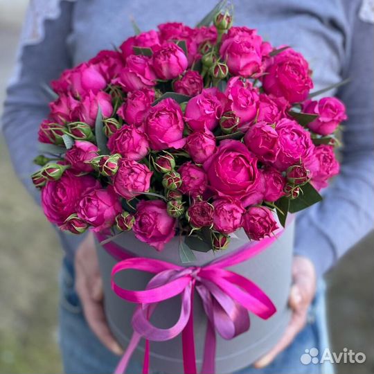 Букет кустовых роз цветы