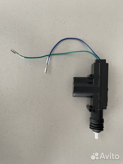 Актуатор замка двери