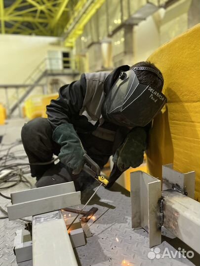 Монтажник вахта