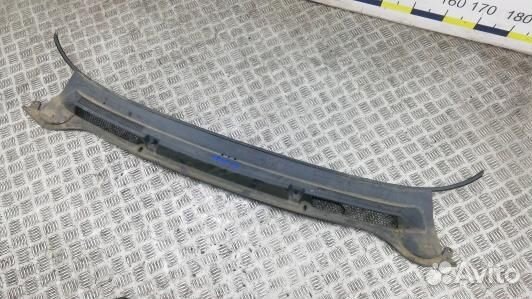 Накладка декоративная (жабо, дождевик) opel astra