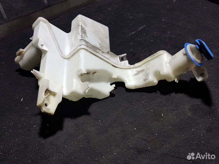 Бачок омывателя volkswagen passat B6