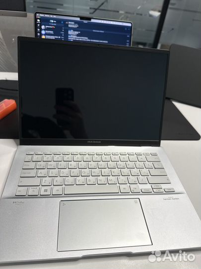 Asus Zenbook 14