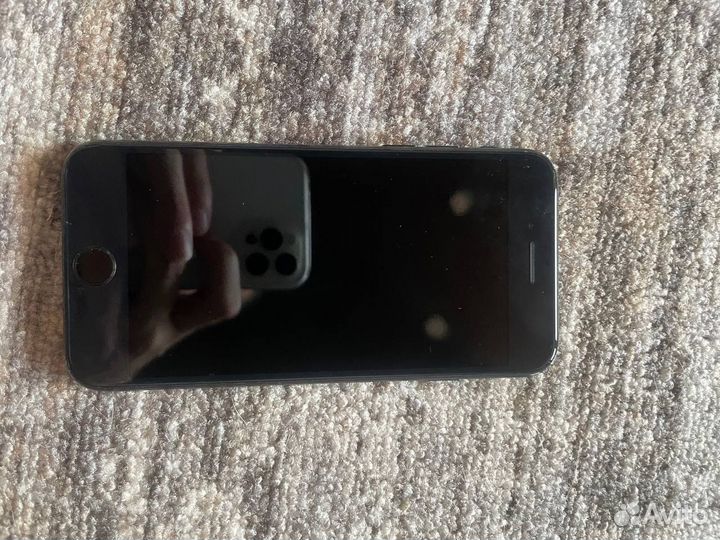 iPhone SE (2020), 64 ГБ