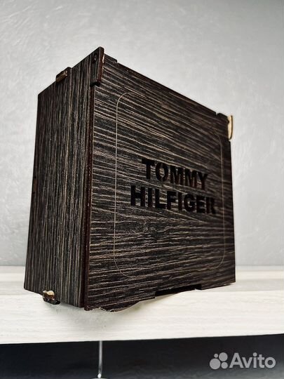 Мужской кожаный ремень черный