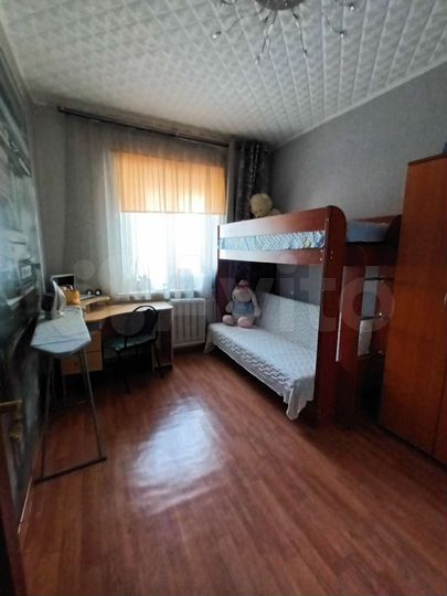 4-к. квартира, 92 м², 8/9 эт.