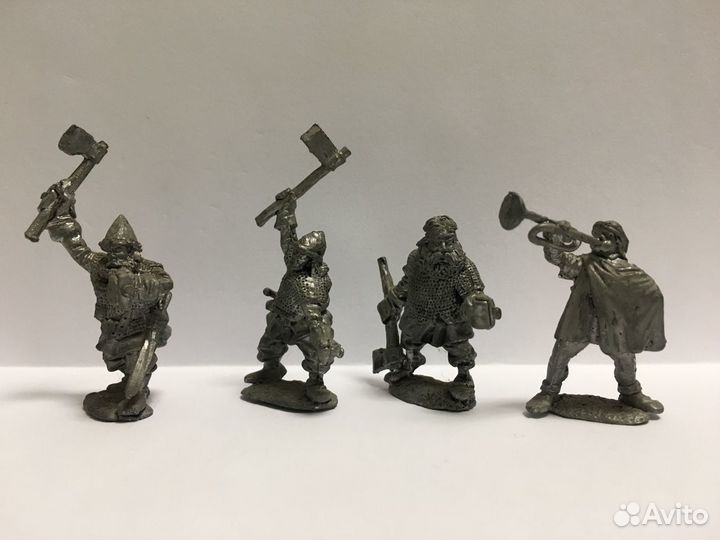 Солдатики от настолки из 90-х. олово. Робозвери