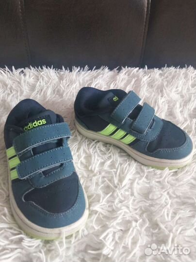 Кроссовки adidas