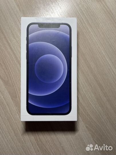 Коробка от iPhone 12