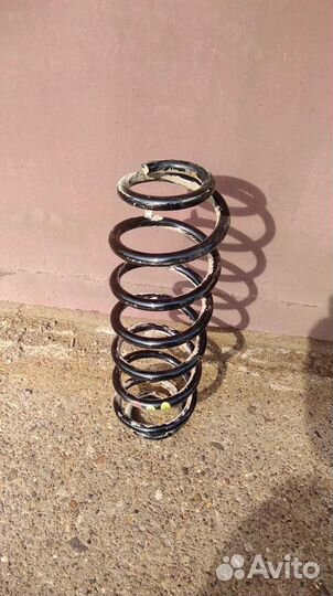 Продам пружину для Шкоды