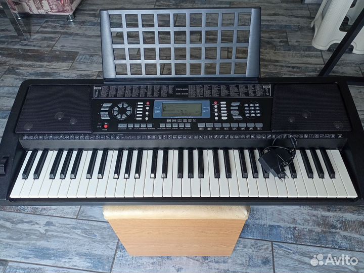 Синтезатор techno KB-930