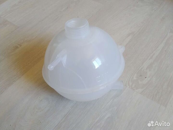 Расширительный бачок Лада Веста