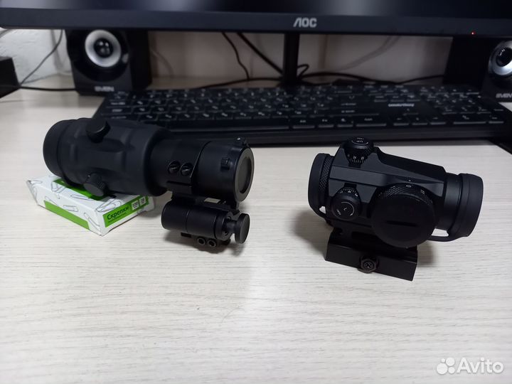 Коллиматорный прицел с магнифером