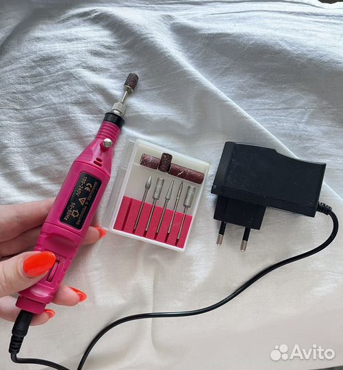 Машинка для маникюра и педикюра