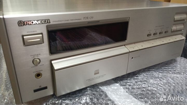 Топовый CD-рекордер Pioneer PDR-09