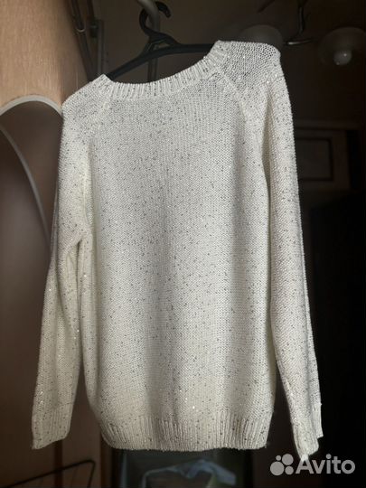 Свитер