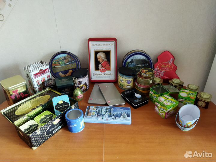 Банки коробочки жестяные