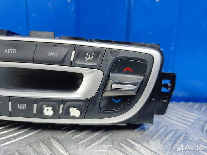Блок управления печкой Renault Scenic 3 M4R 711