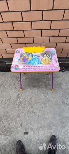Детский столик для девочки