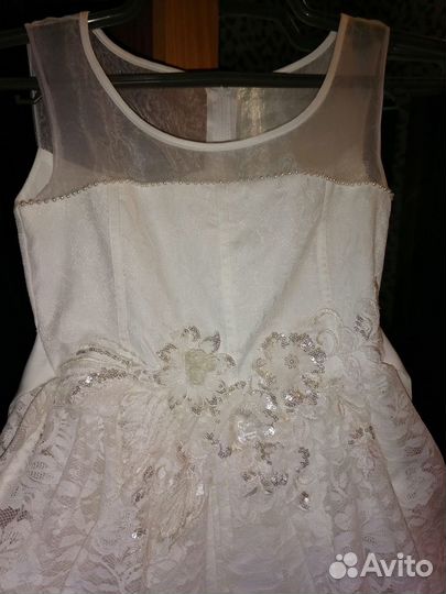 Продам платье для девочки