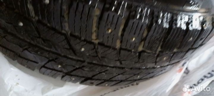 Stark BLACKBURN 215/60 R16