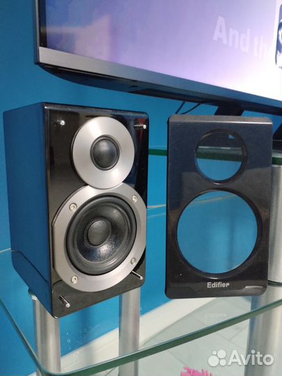 Активные колонки Edifier s730
