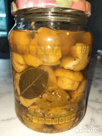 Грибы боровики (белые) маринованные