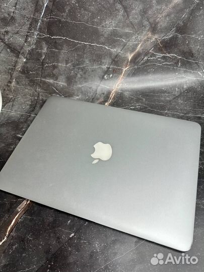 Apple MacBook Air 13