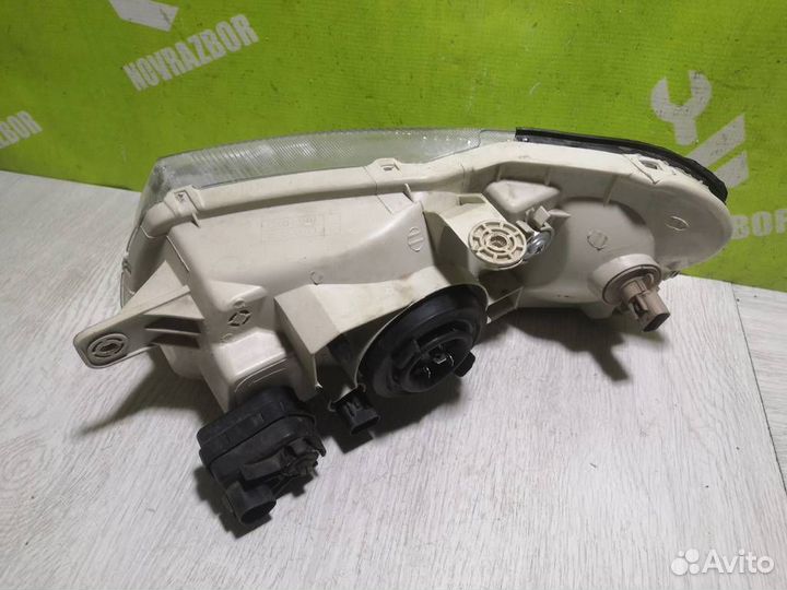 Фара правая Хендай Акцент 2