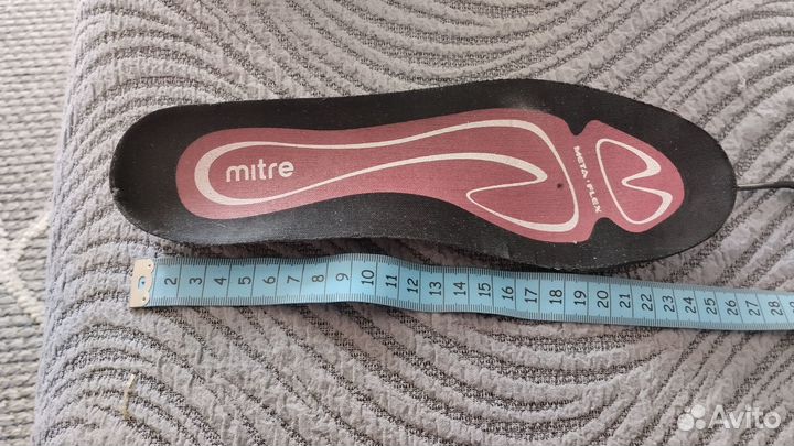 Бутсы Mitre р.39