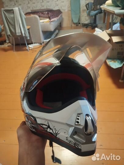 Кроссовый шлем