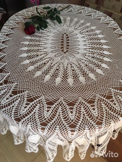 Скатерть на овальный стол