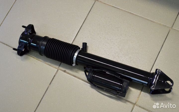 Задний амортизатор Mercedes W164 ML X164 GL W166