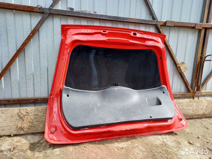 Стекло заднее Ford Fiesta MK5